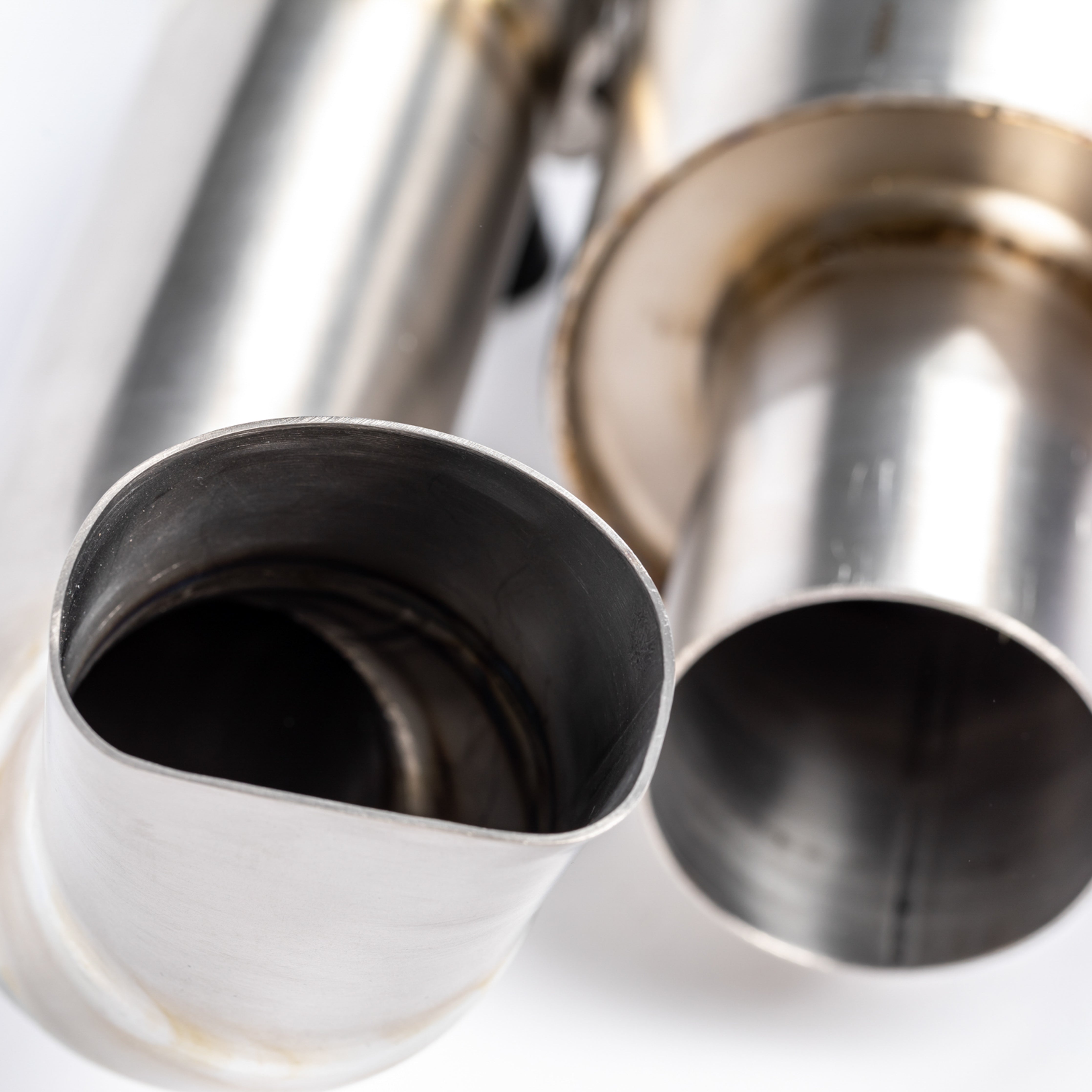 (BF) (991 GT2 RS) TITANIUM CENTRE (SILENCED)