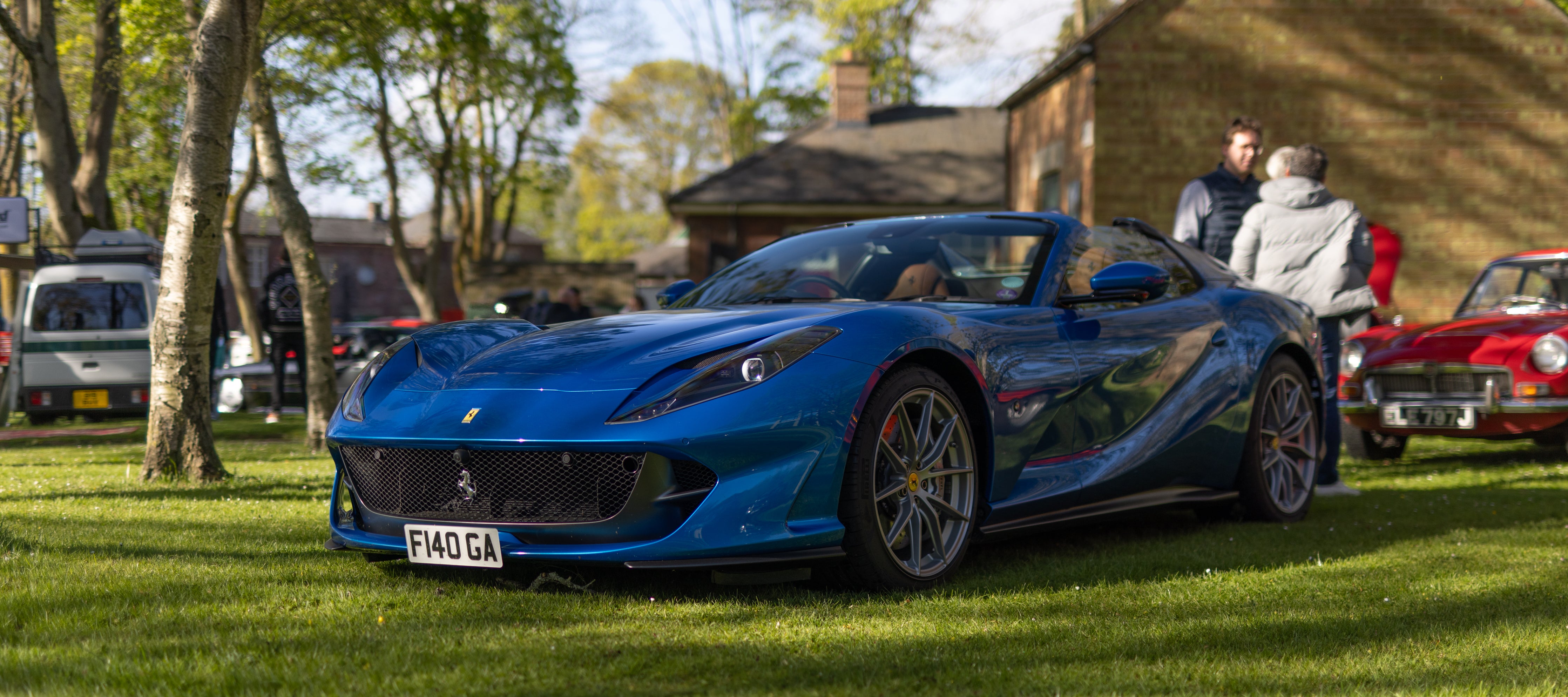 FERRARI 812 SF / GTS